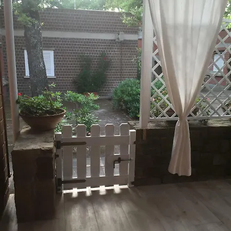 Ala Garden Apartment *